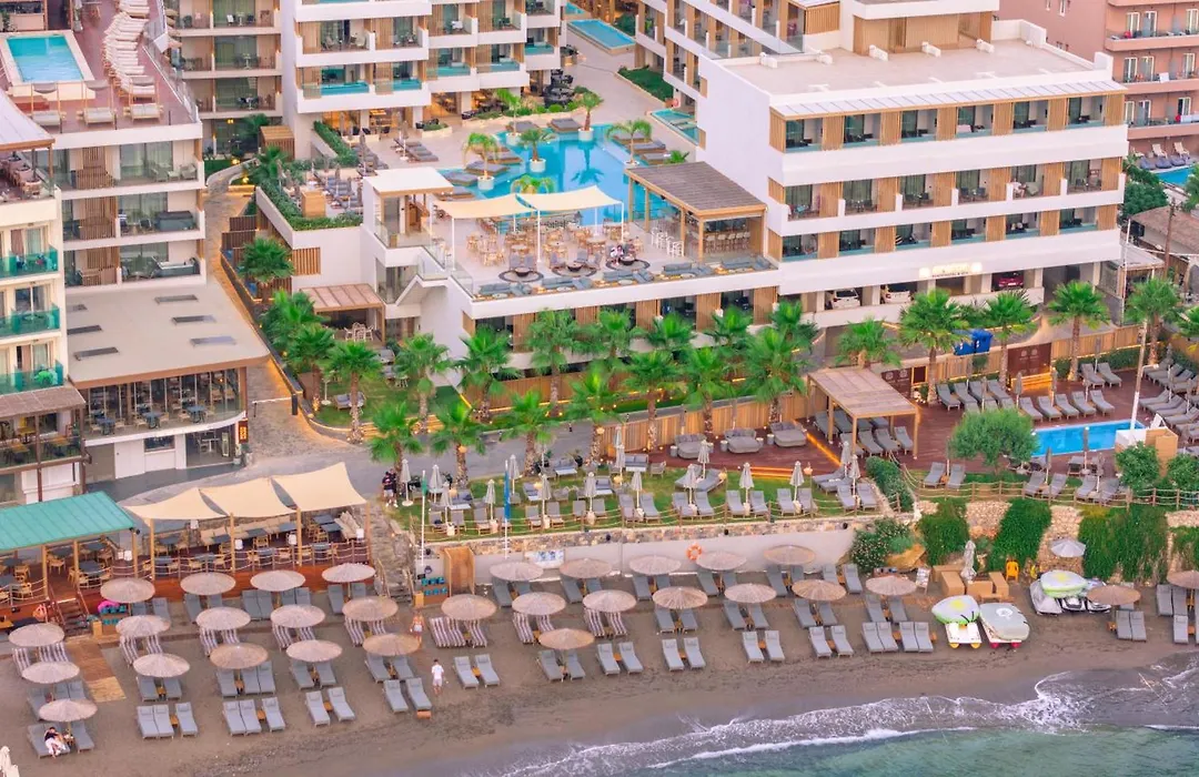 Akasha Beach Hotel & Spa-1